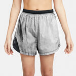 Nike Dri-Fit Trail Mid-Rise 3in Shorts